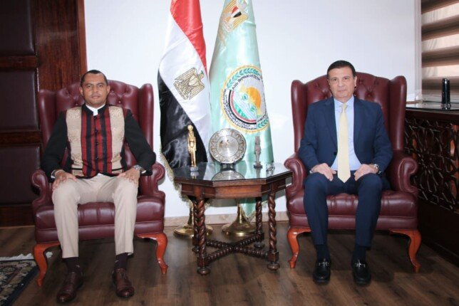 وزيرا الزراعة في مصر ومدغشقر يبحثان ملفات التعاون المشترك وزيرا الزراعة في مصر ومدغشقر يبحثان ملفات التعاون المشترك