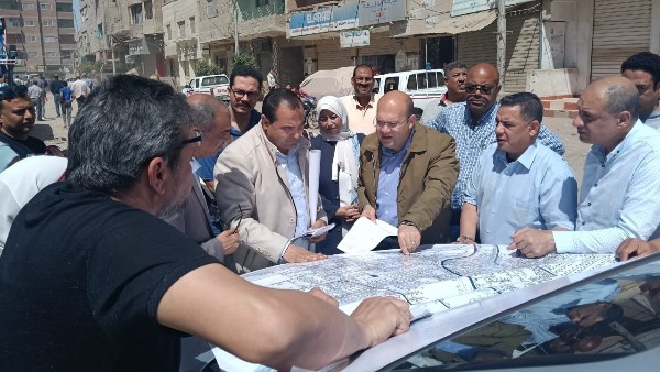 نائب محافظ الجيزة يتفقد مشروعات مياه الشرب والصرف الصحي بقرية ناهيا نائب محافظ الجيزة يتفقد مشروعات مياه الشرب والصرف الصحي بقرية ناهيا