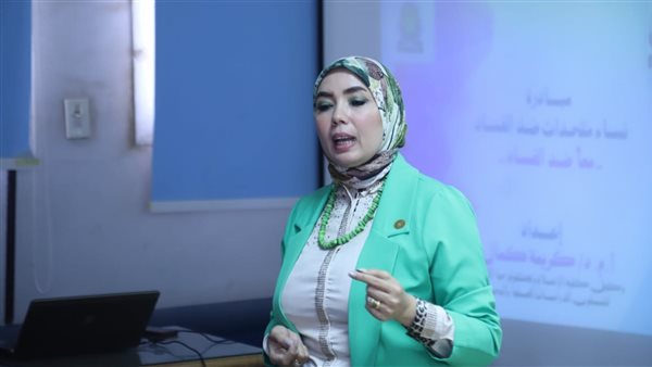 ندوة تثقيفية بآداب قنا حول سبل مكافحة التطرف والإرهاب ندوة تثقيفية بآداب قنا حول سبل مكافحة التطرف والإرهاب