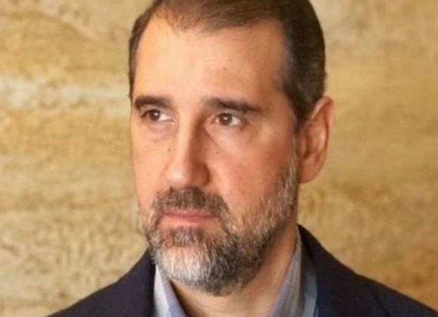 هل اقترب قيام دولة “إقليم الساحل السوري”؟.. رامي مخلوف يُعلن تفعيل “قوّات النخبة” فمن قائدها وماذا عن قوامها “المليوني” وعلمها “الأحمر” وهل تسعى لإسقاط الشرع وكيف يرد الأخير؟.. هل تتواجد روسيا بالخلفية وتُلبّي طلب الحماية وأين الأسد بين كُل هذا؟ هل اقترب قيام دولة “إقليم الساحل السوري”؟.. رامي مخلوف يُعلن تفعيل “قوّات النخبة” فمن قائدها وماذا عن قوامها “المليوني” وعلمها “الأحمر” وهل تسعى لإسقاط الشرع وكيف يرد الأخير؟.. هل تتواجد روسيا بالخلفية وتُلبّي طلب الحماية وأين الأسد بين كُل هذا؟