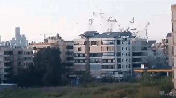 من زاوية أخرى.. الغارة على منطقة الحدث في ضاحية بيروت الجنوبية (فيديو)