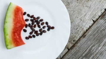 فوائد بذور البطيخ .. كنز غذائي لا تتوقعه