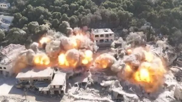 جيش الاحتلال يستهدف مبنى في ضاحية بيروت بثلاث ضربات جيش الاحتلال يستهدف مبنى في ضاحية بيروت بثلاث ضربات
