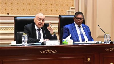 نقل النواب توصي بتشكيل لجنة لتفقد طريق مطروح السلوم الدولي.. وقرقر يطالب بالتنسيق بين الوزارات للحفاظ علي أموال الدولة نقل النواب توصي بتشكيل لجنة لتفقد طريق مطروح السلوم الدولي.. وقرقر يطالب بالتنسيق بين الوزارات للحفاظ علي أموال الدولة