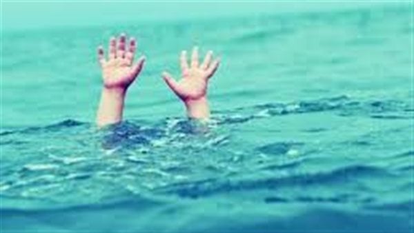 نط عشان يعوم.. غرق طفل أثناء الاستحمام بعد قفزه من أعلى كوبري منقباد بأسيوط