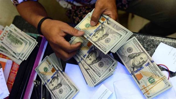 أراضي وعربيات وشقق .. إزاي الحكومة بترد الجميل للمصريين العاملين بالخارج أراضي وعربيات وشقق .. إزاي الحكومة بترد الجميل للمصريين العاملين بالخارج