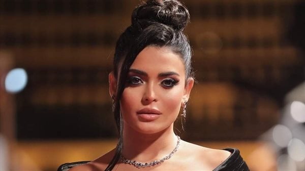 من بينها إن غاب القط وفيها إيه يعني.. أسماء جلال بأكثر من وجه في السينما قريبًا من بينها إن غاب القط وفيها إيه يعني.. أسماء جلال بأكثر من وجه في السينما قريبًا