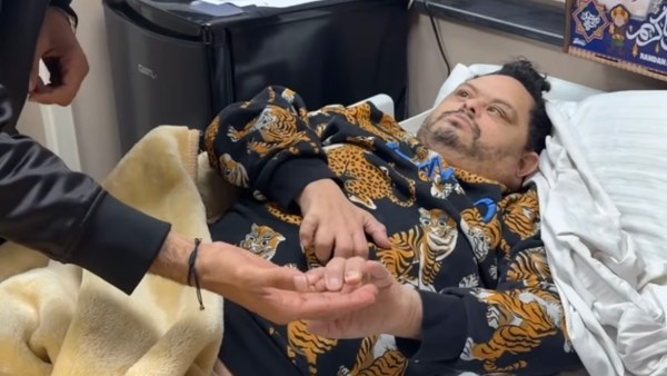ناقد رياضي ينعي أمح الدولي بكلمات مؤثرة ناقد رياضي ينعي أمح الدولي بكلمات مؤثرة