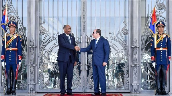 البرهان يصل إلى القاهرة لدعم جهود استعادة الاستقرار والتنمية في السودان البرهان يصل إلى القاهرة لدعم جهود استعادة الاستقرار والتنمية في السودان