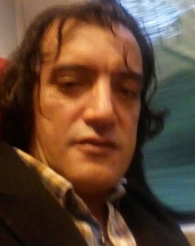 عبدالإله صحافي: حُقنة حُب عبدالإله صحافي: حُقنة حُب