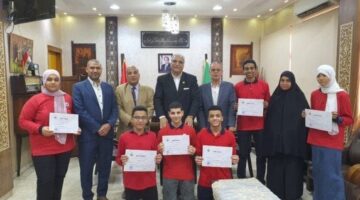 تكريم الفائزين فى مسابقة أوائل الطلبة بالقليوبية