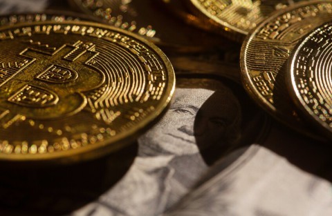 صعود جماعي للعملات المشفرة.. وبيتكوين تتجاوز 94 ألف دولار صعود جماعي للعملات المشفرة.. وبيتكوين تتجاوز 94 ألف دولار