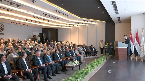 رئيس الوزراء يتابع مشروعات جهاز «مستقبل مصر للتنمية المستدامة» بمختلف أنحاء الجمهورية رئيس الوزراء يتابع مشروعات جهاز «مستقبل مصر للتنمية المستدامة» بمختلف أنحاء الجمهورية