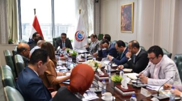 وزير الصحة: دراسة ضم محافظة ذات كثافة سكانية كبيرة إلى التأمين الصحي الشامل