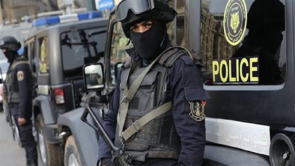 كشف ملابسات فيديو وجود متعاطين للمخدرات أمام مدرسة في عين شمس كشف ملابسات فيديو وجود متعاطين للمخدرات أمام مدرسة في عين شمس