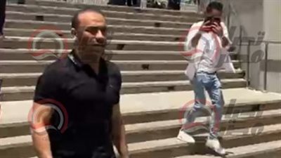 سيد عبد الحفيظ يشارك في جنازة أمح الدولي أشهر مشجعي الأهلي (فيديو) سيد عبد الحفيظ يشارك في جنازة أمح الدولي أشهر مشجعي الأهلي (فيديو)