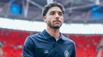 بالأرقام.. إعلامي عن عمر مرموش: نجمنا المصري يحفر اسمه وسط الكبار