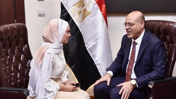 وزير العمل: 686 مليون جنيه دعمًا للعمالة غير المنتظمة.. ووفرنا 378 ألف فرصة توظيف دون استثناءات للأجور| حوار وزير العمل: 686 مليون جنيه دعمًا للعمالة غير المنتظمة.. ووفرنا 378 ألف فرصة توظيف دون استثناءات للأجور| حوار