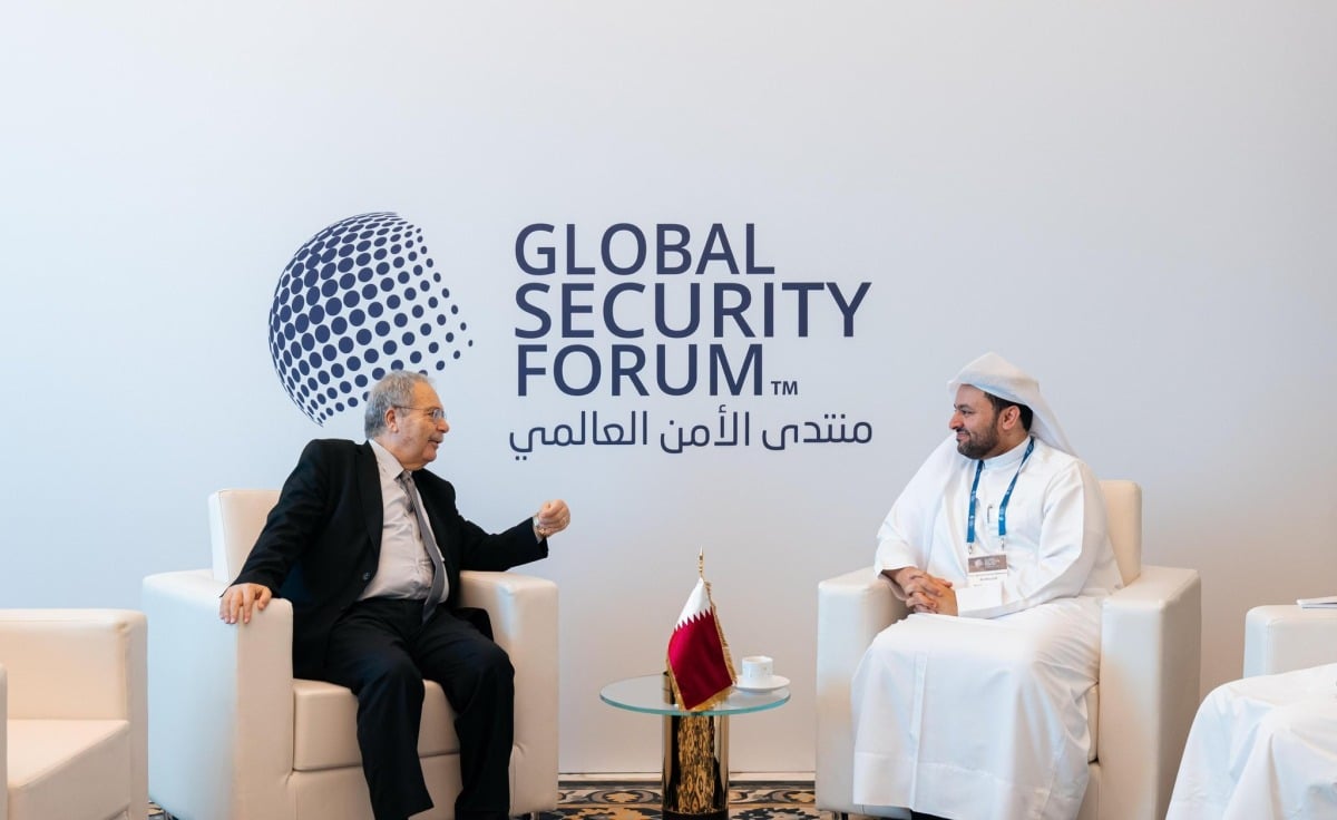  وزير الدولة بوزارة الخارجية يجتمع مع نائب رئيس الوزراء اللبناني وزير الدولة بوزارة الخارجية يجتمع مع نائب رئيس الوزراء اللبناني