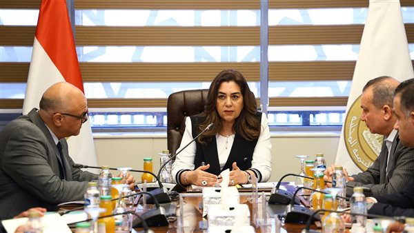 وزيرة التنمية المحلية تبحث فرص استثمارية في القليوبية مع صندوق التنمية الحضرية وزيرة التنمية المحلية تبحث فرص استثمارية في القليوبية مع صندوق التنمية الحضرية