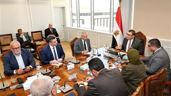وزير الإسكان يتابع معدلات تسويق عدد من مشروعات هيئة المجتمعات العمرانية الجديدة وزير الإسكان يتابع معدلات تسويق عدد من مشروعات هيئة المجتمعات العمرانية الجديدة