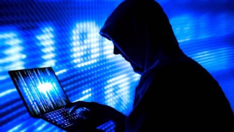 إيران تعلن إحباط هجوم إلكتروني “معقد” على بنيتها التحتية إيران تعلن إحباط هجوم إلكتروني “معقد” على بنيتها التحتية