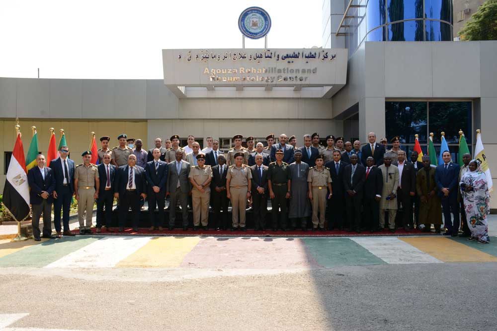 القوات المسلحة تنظم زيارة للسفراء الأفارقة إلى مجمع الجلاء الطبي القوات المسلحة تنظم زيارة للسفراء الأفارقة إلى مجمع الجلاء الطبي