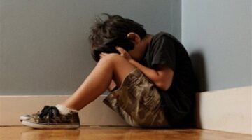 عمرو عبد السلام يعلن عبر القاهرة 24 تطوعه للدفاع عن ياسين ضحية مدرسة دمنهور