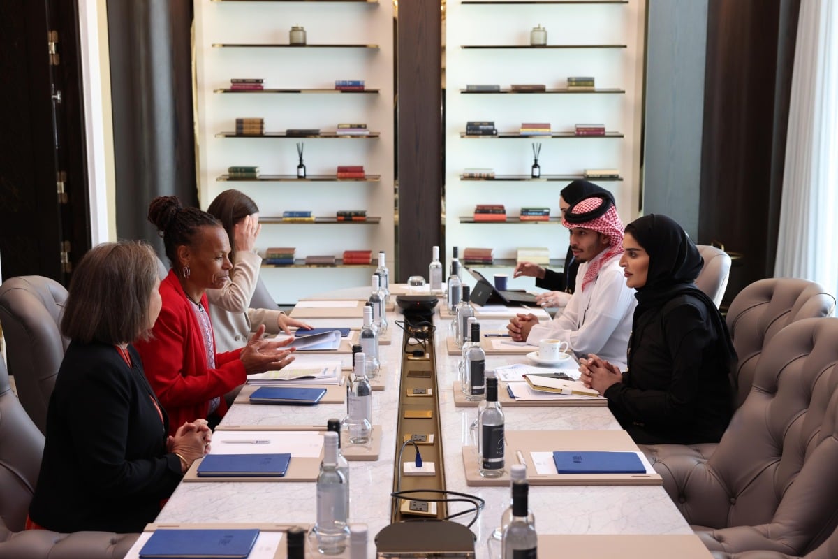  وزير الدولة للتعاون الدولي تجتمع مع مسؤولة سويسرية وزير الدولة للتعاون الدولي تجتمع مع مسؤولة سويسرية