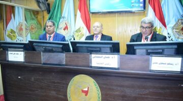 رئيس جامعة سوهاج يفتتح فعاليات ملتقى التوظيف الثاني عشر لكلية الزراعة