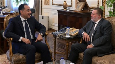رئيس الوزراء يلتقي محافظ البنك المركزي لمتابعة ملفات الاقتصاد الكلي والاحتياطي النقدي رئيس الوزراء يلتقي محافظ البنك المركزي لمتابعة ملفات الاقتصاد الكلي والاحتياطي النقدي