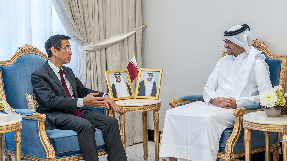 وزير العدل يجتمع مع سفير تايلاند لدى الدولة وزير العدل يجتمع مع سفير تايلاند لدى الدولة