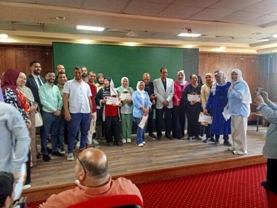 مدير صحة القليوبية يشارك في احتفالية اليوم العالمي للسلامة والصحة المهنية مدير صحة القليوبية يشارك في احتفالية اليوم العالمي للسلامة والصحة المهنية