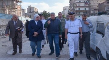 محافظ الإسكندرية يتابع إزالة المحال المتعدية على حرم السكك الحديدية ومسار مشروع مترو أنفاق أبوقير