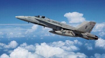 عاجل| سقوط مقاتلة من طراز F 18 من على متن حاملة الطائرات ترومان