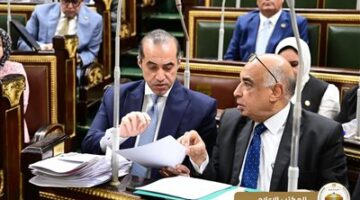 بحضور وزيرا الشئون النيابية والعدل.. البرلمان يوافق طلب إعادة مداولة تقدمت به الحكومة في بعض مواد مشروع قانون الإجراءات الجنائية