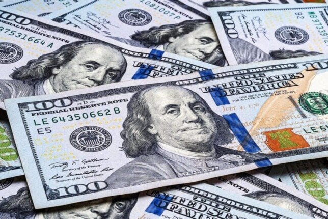 بعد انخفاضه.. سعر الدولار مقابل الجنيه المصري اليوم الاثنين 28-4-2025 في البنوك بعد انخفاضه.. سعر الدولار مقابل الجنيه المصري اليوم الاثنين 28-4-2025 في البنوك