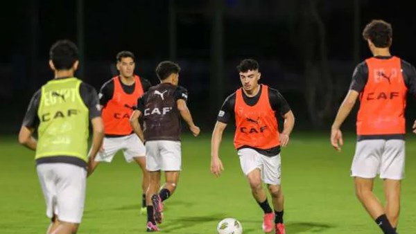 المنتخب الوطني تحت 20 سنة يتدرب بالإسماعيلية استعدادا لسيراليون المنتخب الوطني تحت 20 سنة يتدرب بالإسماعيلية استعدادا لسيراليون