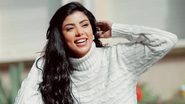 أمي ضربتني وأبويا عنفني.. كارولين عزمي تكشف عن مواقف لن تنساها مع والديها أمي ضربتني وأبويا عنفني.. كارولين عزمي تكشف عن مواقف لن تنساها مع والديها
