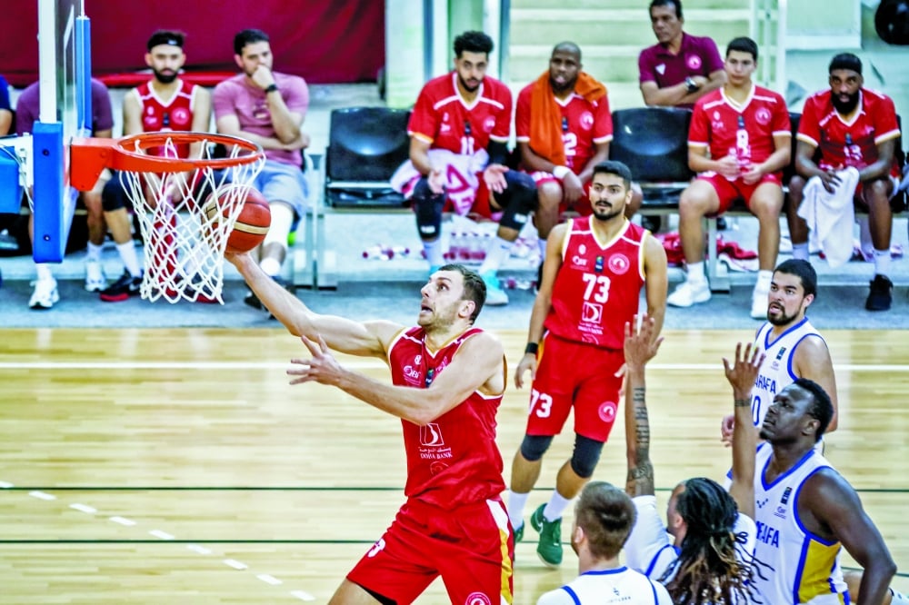 كأس سمو الأمير لكرة السلة.. الأهلي يفوز على قطر.. والعربي يتغلب على الغرافة كأس سمو الأمير لكرة السلة.. الأهلي يفوز على قطر.. والعربي يتغلب على الغرافة