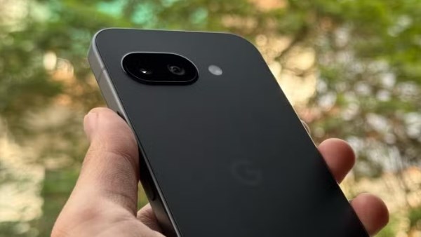تفاصيل تجربة هاتف Google Pixel 9a بعد أسبوع تفاصيل تجربة هاتف Google Pixel 9a بعد أسبوع