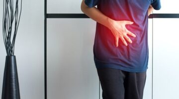 تخلص من الإمساك نهائيًا بتناول هذه الأطعمة المفيدة