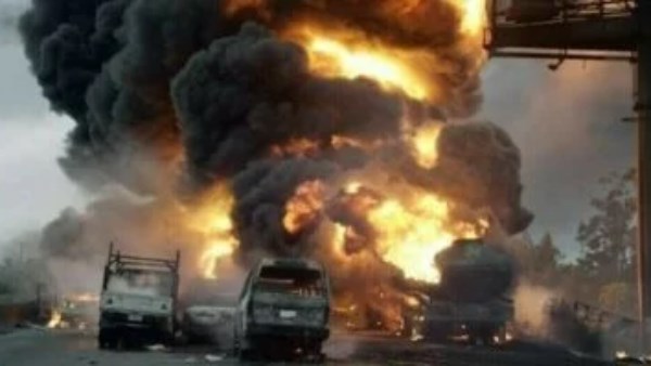 انفجار يودي بحياة 26 شخصًا على الأقل في شمال شرق نيجيريا انفجار يودي بحياة 26 شخصًا على الأقل في شمال شرق نيجيريا