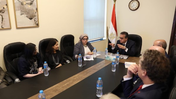 عبد الغفار يبحث مع وفد منظمة الصحة العالمية مستجدات المبادرة العالمية لسرطان الأطفال عبد الغفار يبحث مع وفد منظمة الصحة العالمية مستجدات المبادرة العالمية لسرطان الأطفال