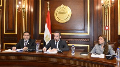 بحضور وزير الإنتاج الحربي.. صناعة النواب تناقش اليوم استراتيجية الوزارة في الاستفادة من فائض طاقتها الإنتاجية لتصنيع منتجات مدنية بحضور وزير الإنتاج الحربي.. صناعة النواب تناقش اليوم استراتيجية الوزارة في الاستفادة من فائض طاقتها الإنتاجية لتصنيع منتجات مدنية