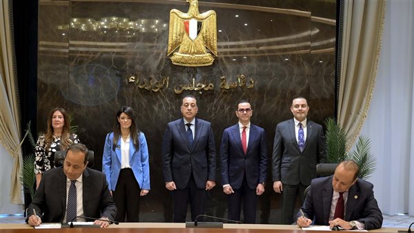 تحالف استراتيجي بين «جيبتو فارما» و«دوا الأمريكية» لتأهيل مصر دوائيًا عالميًا تحالف استراتيجي بين «جيبتو فارما» و«دوا الأمريكية» لتأهيل مصر دوائيًا عالميًا