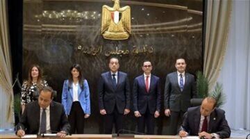 رئيس الوزراء يشهد توقيع عقد اتفاقية بين شركتي «جيبتو فارما- مدينة الدواء المصرية» و«دوا فارماسيوتيكالز» الأمريكية