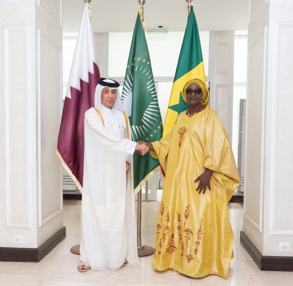 وزير الدولة للشؤون الخارجية يجتمع مع وزيرة التكامل الإفريقي والشؤون الخارجية السنغالية وزير الدولة للشؤون الخارجية يجتمع مع وزيرة التكامل الإفريقي والشؤون الخارجية السنغالية