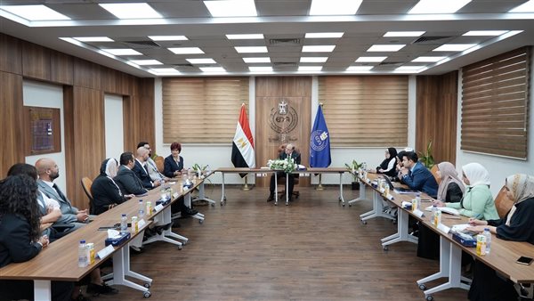 اجتماع هيئة الدواء مع شركات مستحضرات التجميل لتعزيز تواجد العلامات العالمية في السوق المحلي اجتماع هيئة الدواء مع شركات مستحضرات التجميل لتعزيز تواجد العلامات العالمية في السوق المحلي