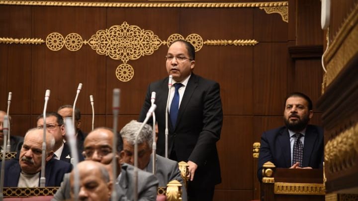 برلماني: تجارة الترانزيت قادرة على ضخ 20 مليار دولار سنويا لخزانة الدولة برلماني: تجارة الترانزيت قادرة على ضخ 20 مليار دولار سنويا لخزانة الدولة